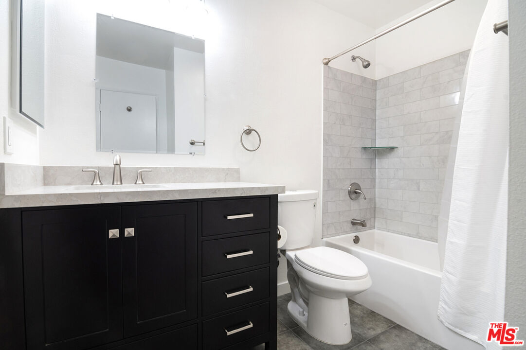 4810 Hollow Corner Rd Unit: 242