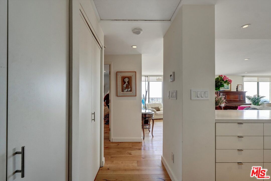 2160 Century Park East Unit: 1406