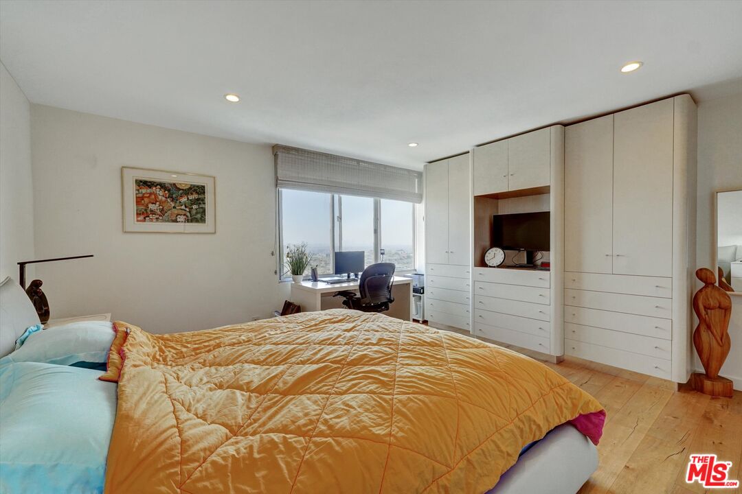 2160 Century Park East Unit: 1406