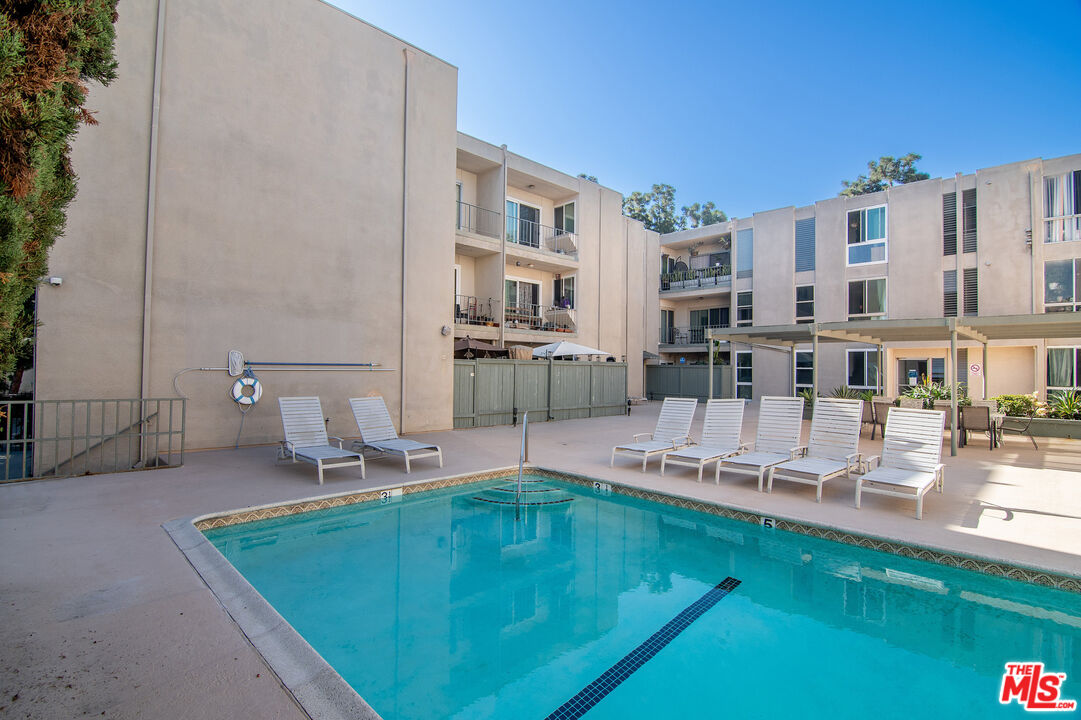 5625 Windsor Way Unit: 107