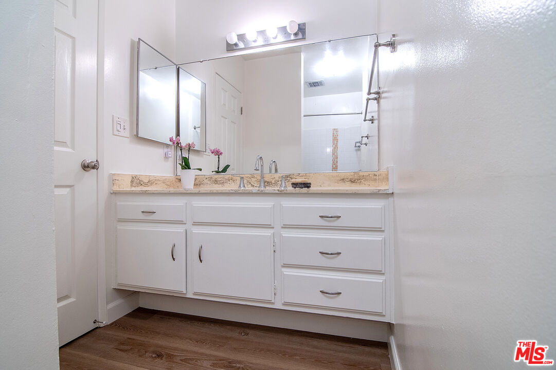 5625 Windsor Way Unit: 107