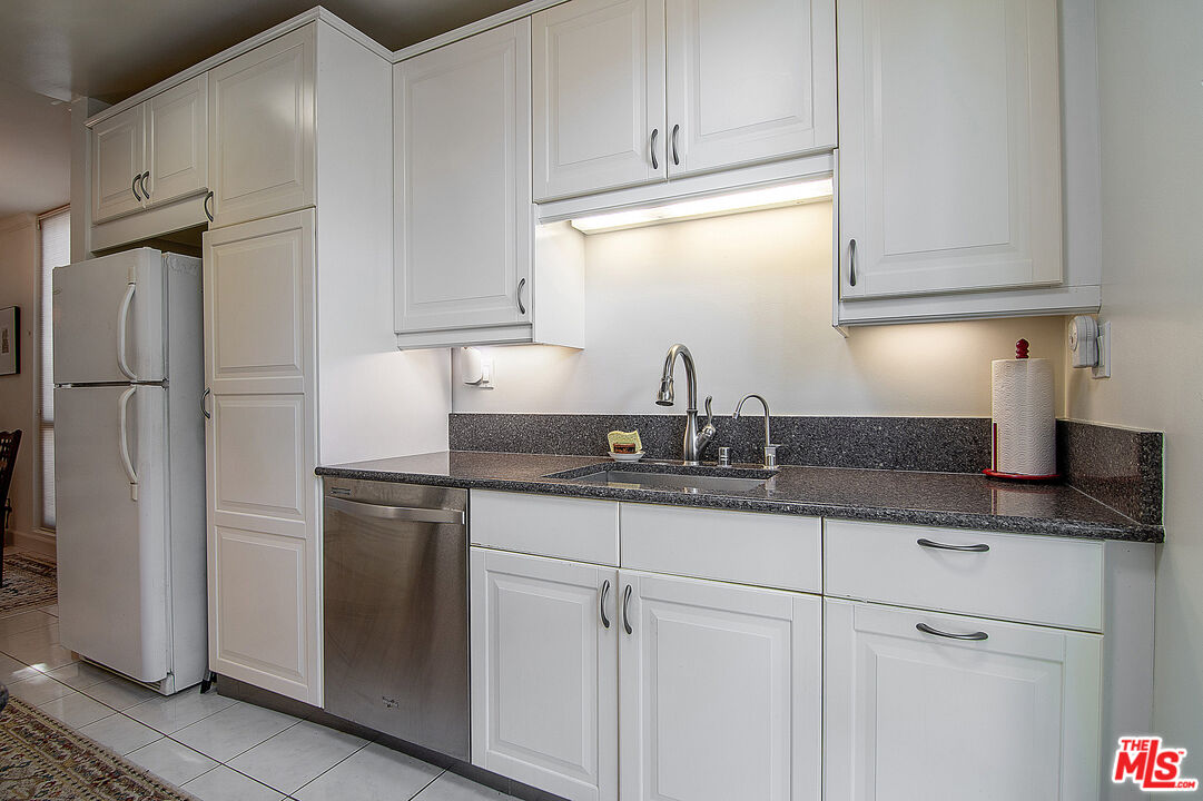 5625 Windsor Way Unit: 107