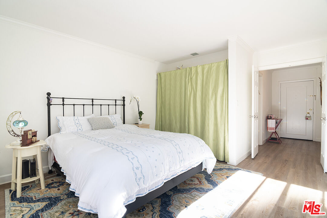 5625 Windsor Way Unit: 107