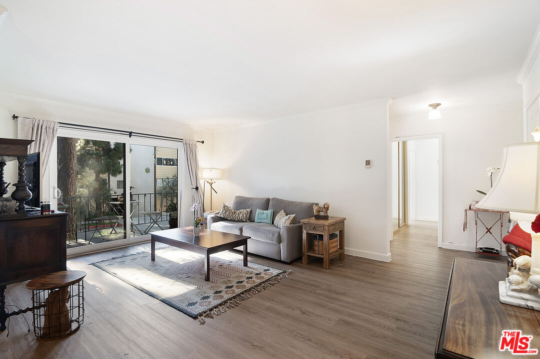5625 Windsor Way Unit: 107