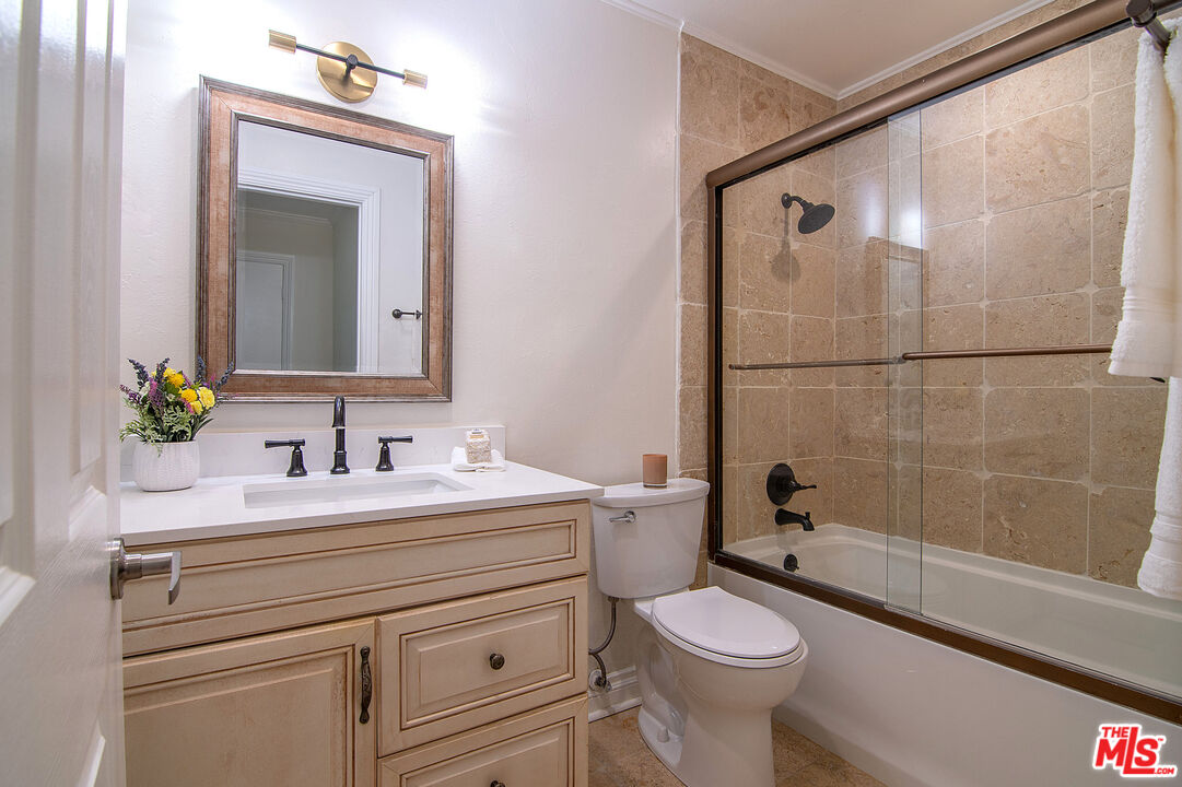 4925 Indian Wood Rd Unit: 474