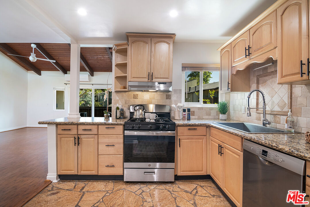 4925 Indian Wood Rd Unit: 474