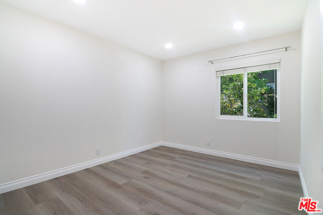 4925 Indian Wood Rd Unit: 474