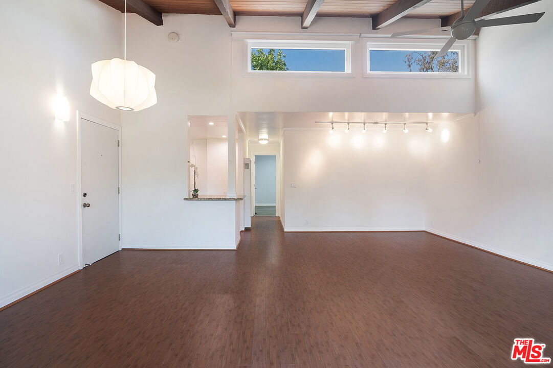 4925 Indian Wood Rd Unit: 474