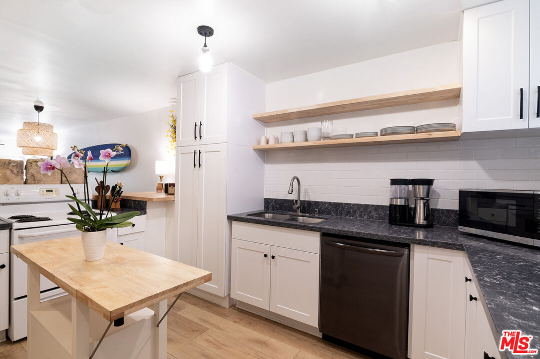 6479 Kanan Dume Rd Unit: 24