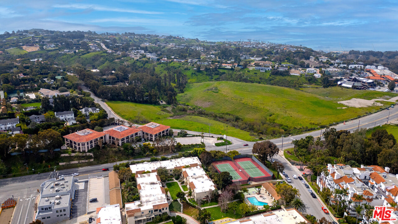 6479 Kanan Dume Rd Unit: 24