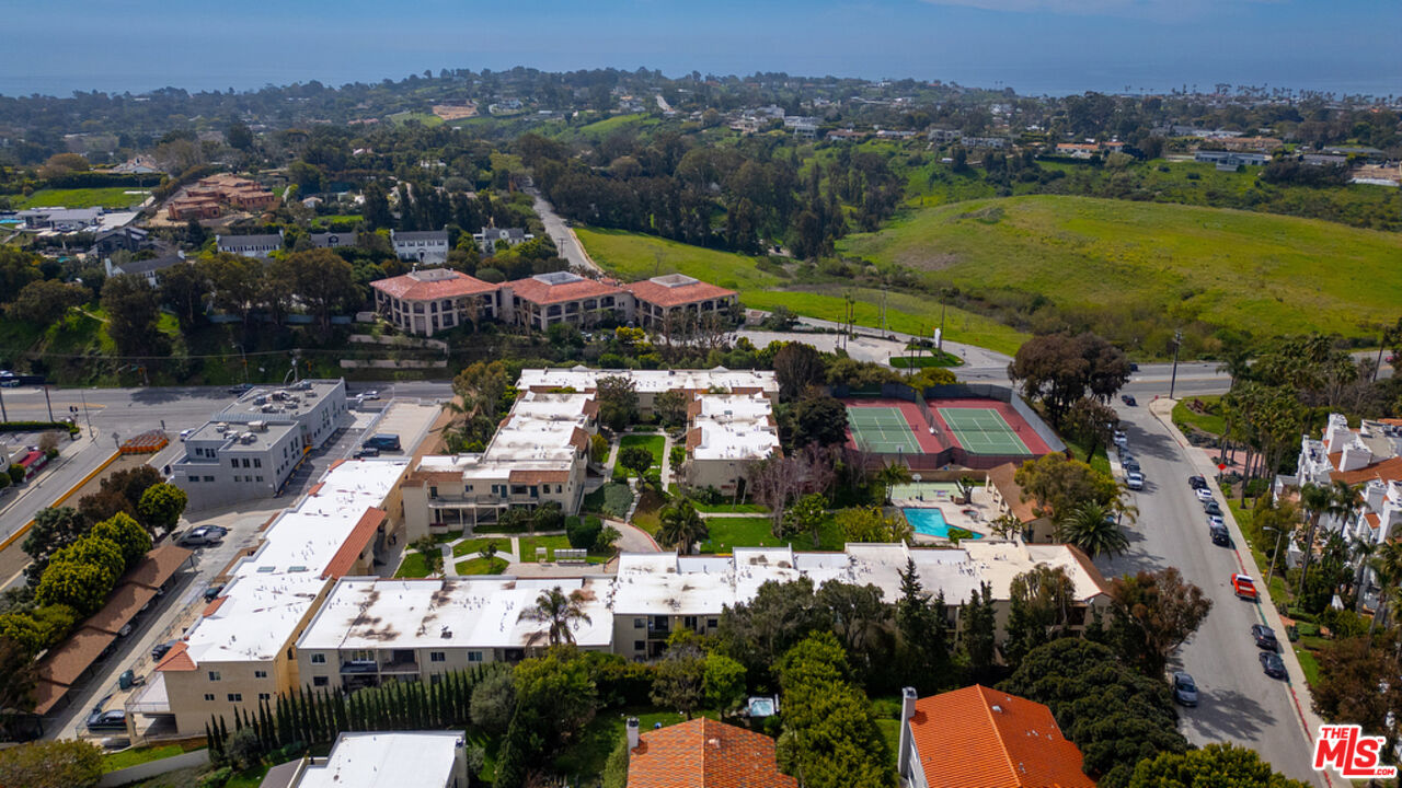 6479 Kanan Dume Rd Unit: 24