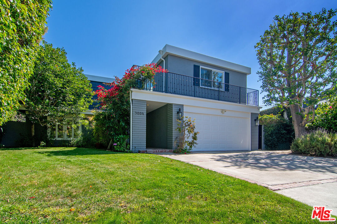 3004 Stoner Ave
