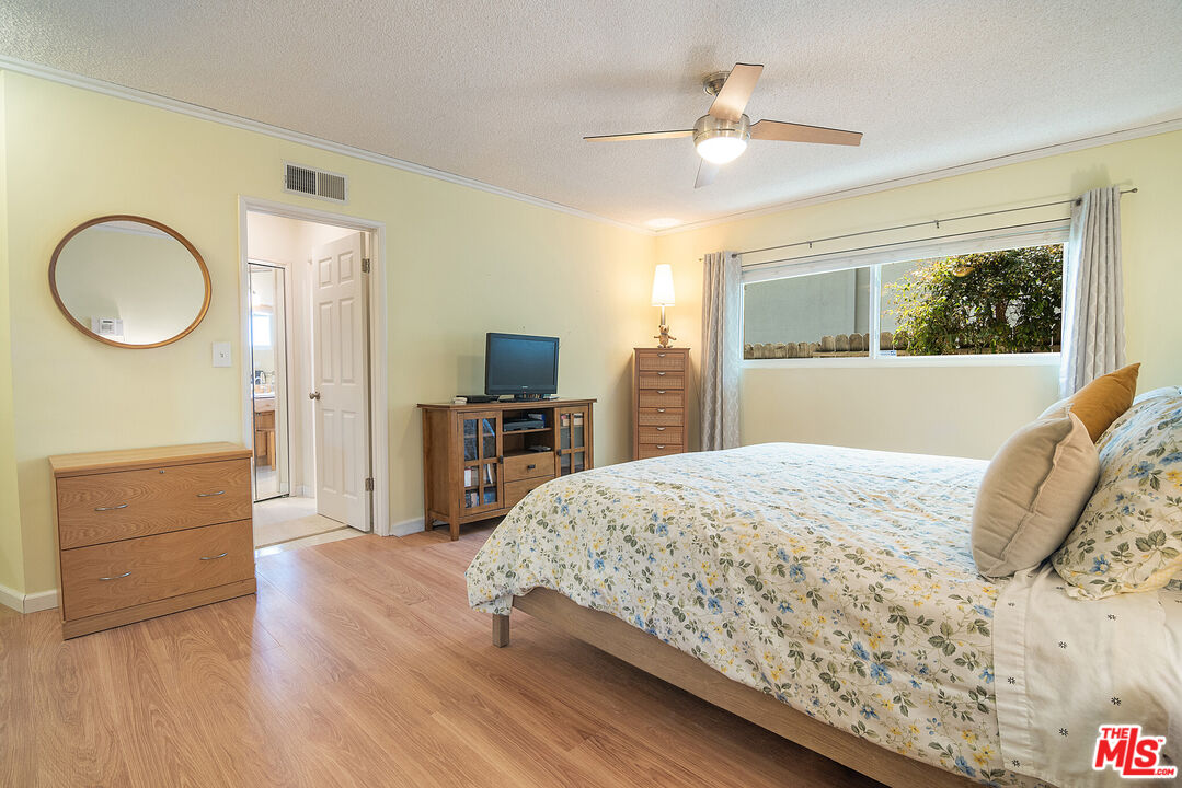6030 Wright Ter