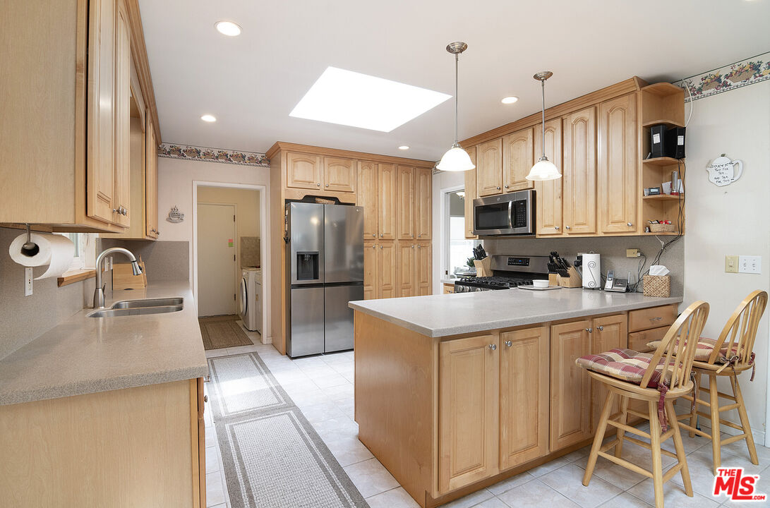 6030 Wright Ter