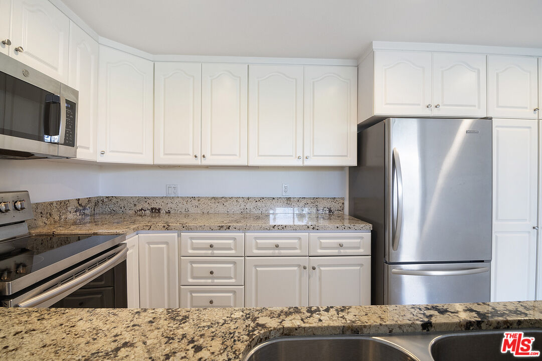 2170 Century Park Unit: 708