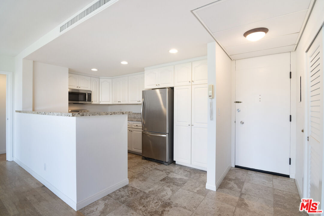 2170 Century Park Unit: 708