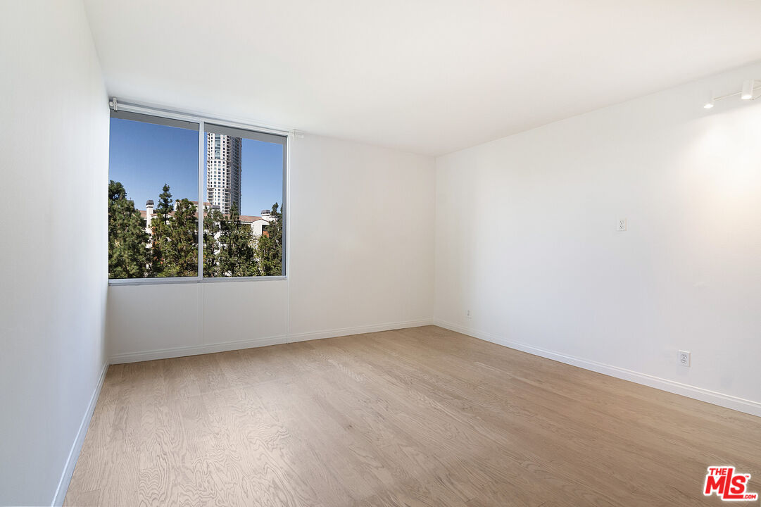 2170 Century Park Unit: 708
