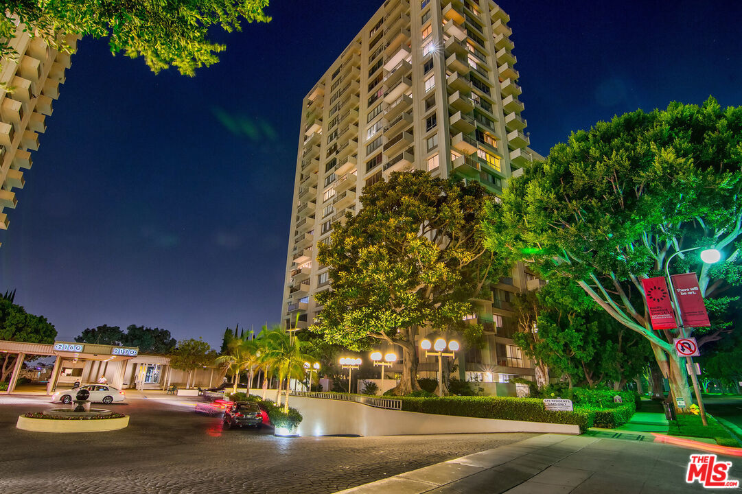 2170 Century Park Unit: 708