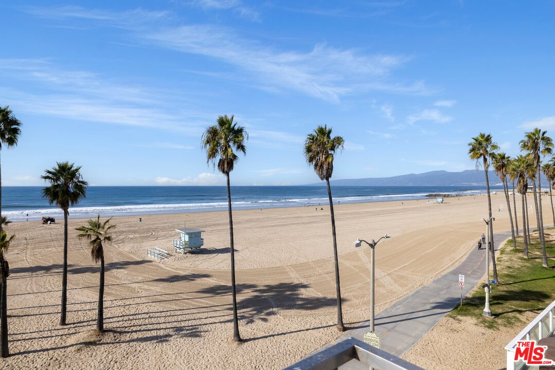 3007 Ocean Front Walk