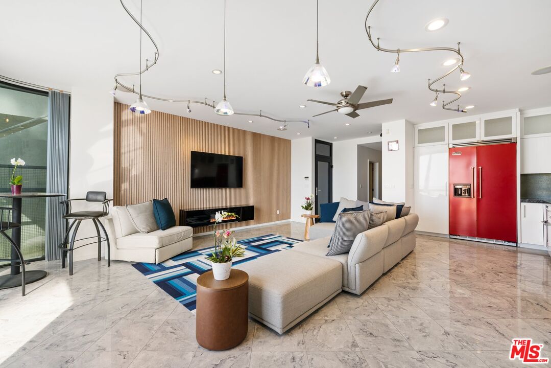 3007 Ocean Front Walk