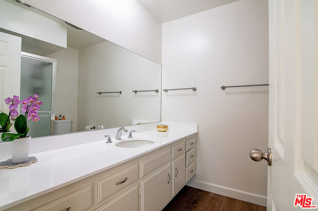 5625 Windsor Way Unit: 107