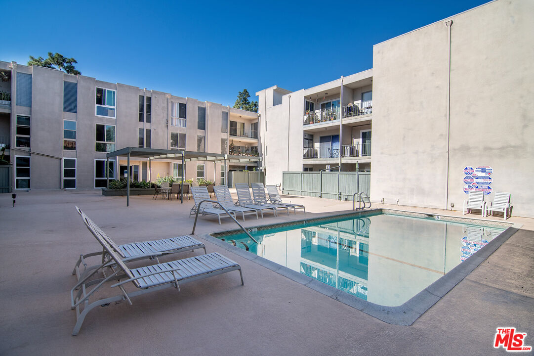 5625 Windsor Way Unit: 107