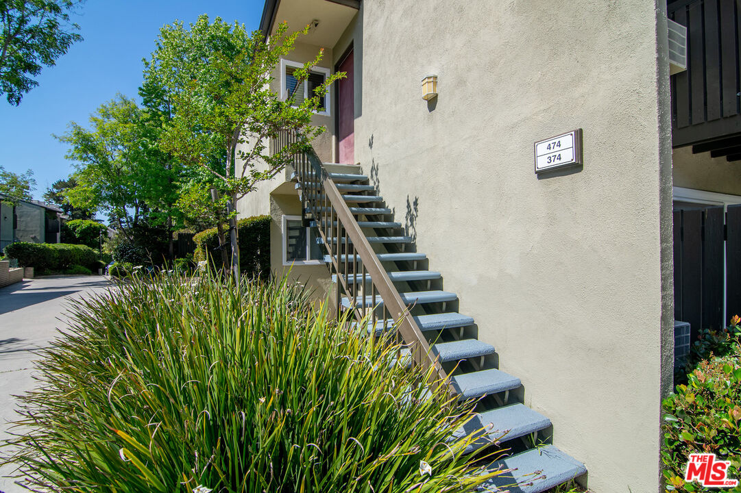 4925 Indian Wood Rd Unit: 474