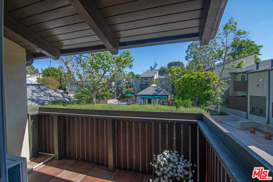 4925 Indian Wood Rd Unit: 474