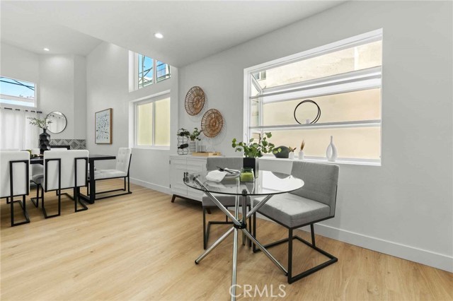 12217 Rochester AVE Unit: 4