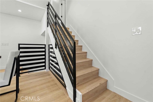 12217 Rochester AVE Unit: 4