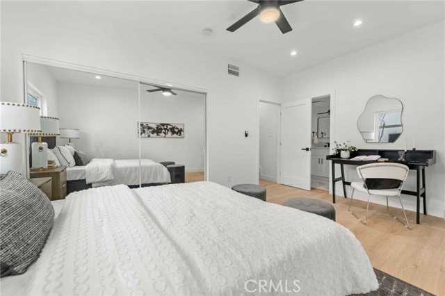 12217 Rochester AVE Unit: 4