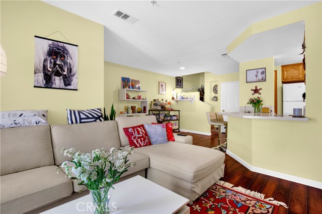 1227 E Carson ST Unit: 1