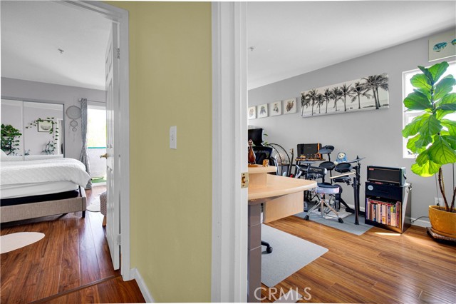 1227 E Carson ST Unit: 1