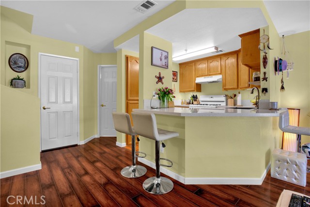 1227 E Carson ST Unit: 1