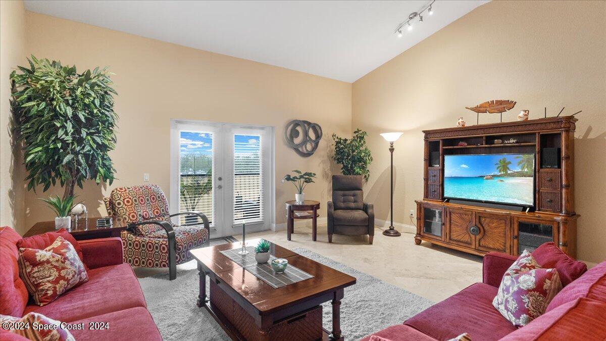 125 Lancha Circle, 204
