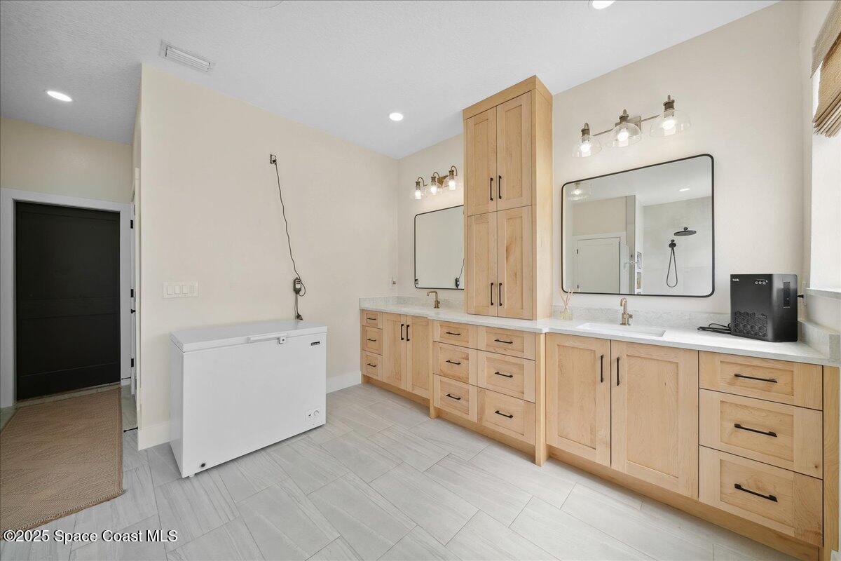 5005 Corey Road, Grant-Valkaria