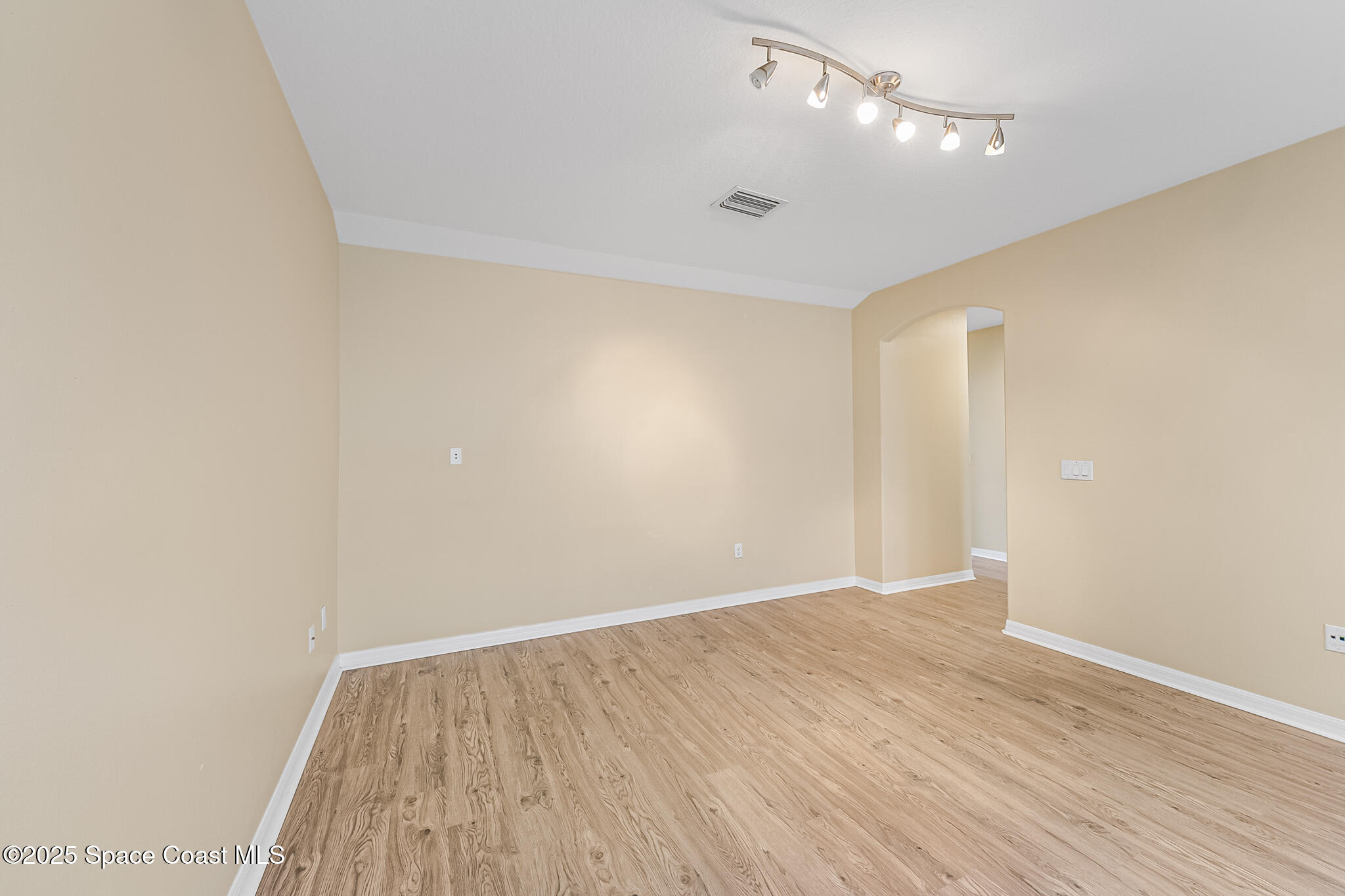 524 Mcguire Boulevard