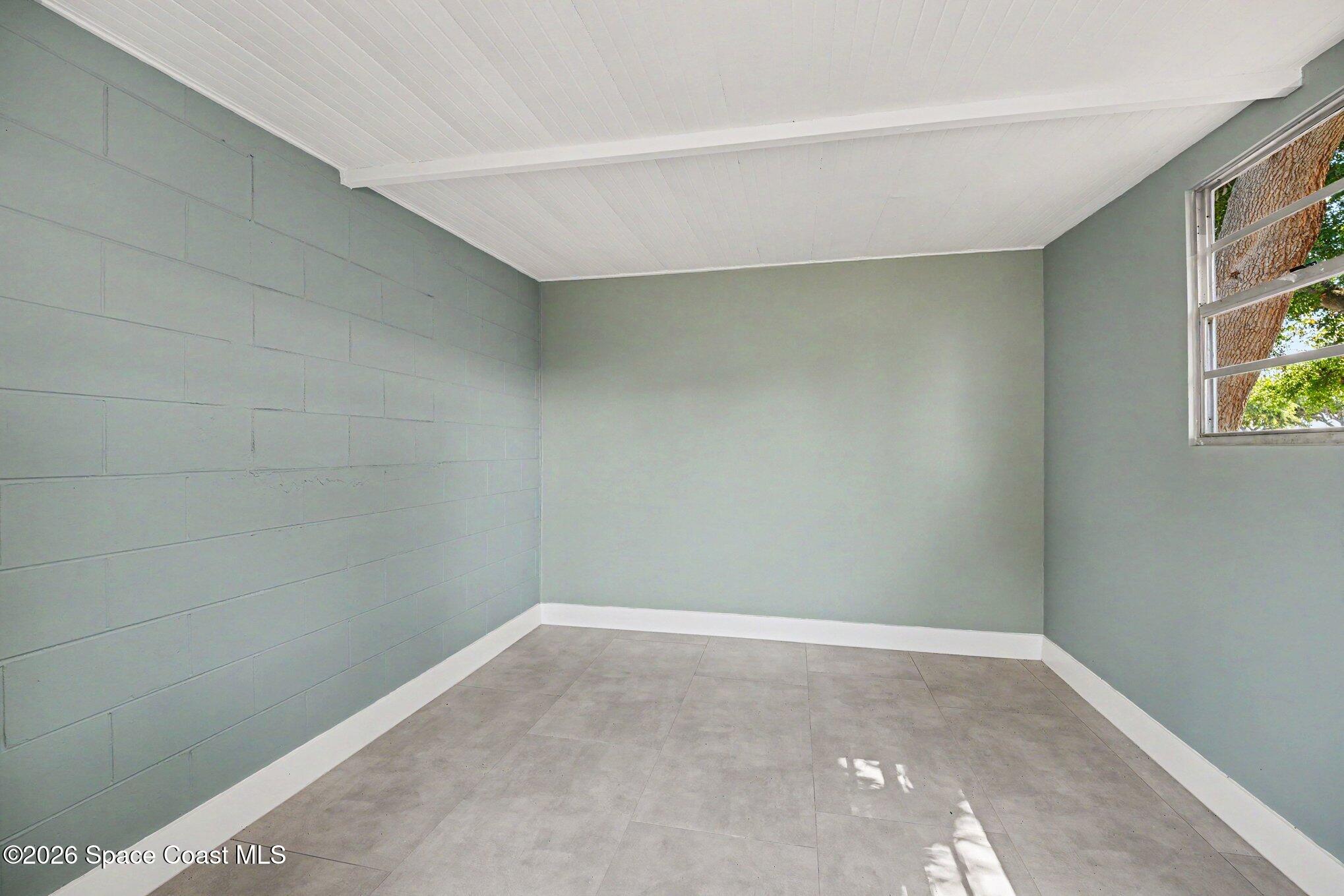 2536 Post Road
