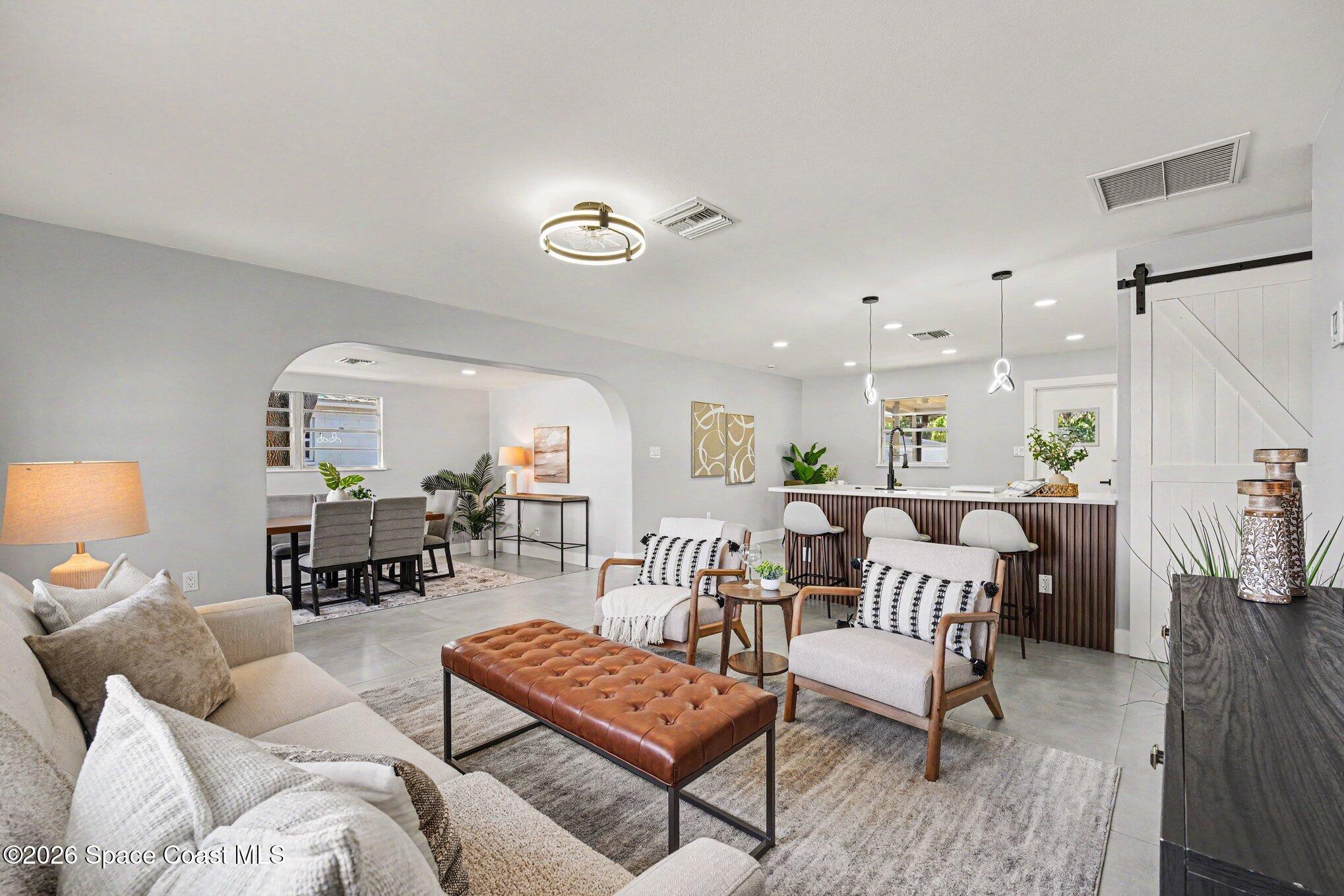 2536 Post Road