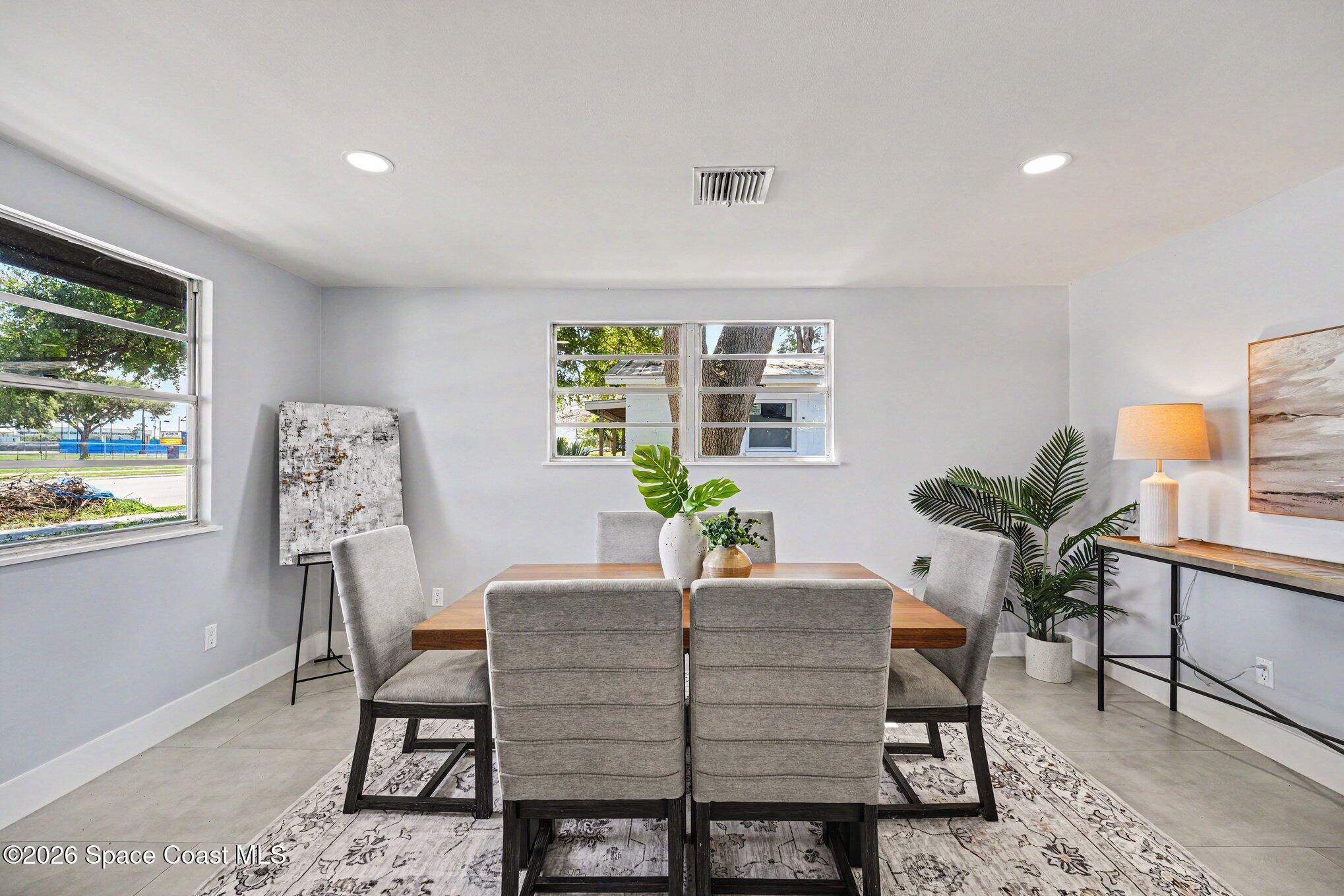 2536 Post Road