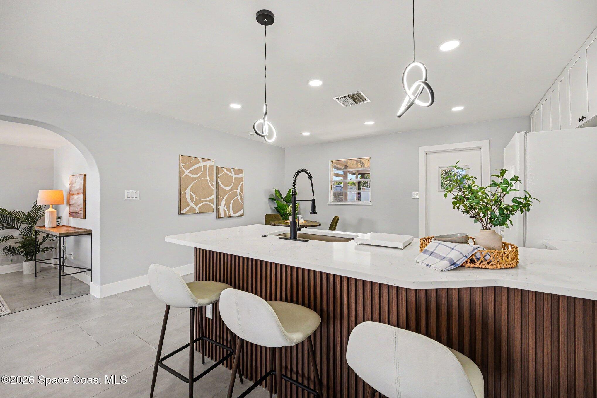 2536 Post Road
