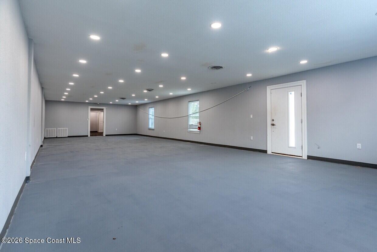 8701 N Palafox Street