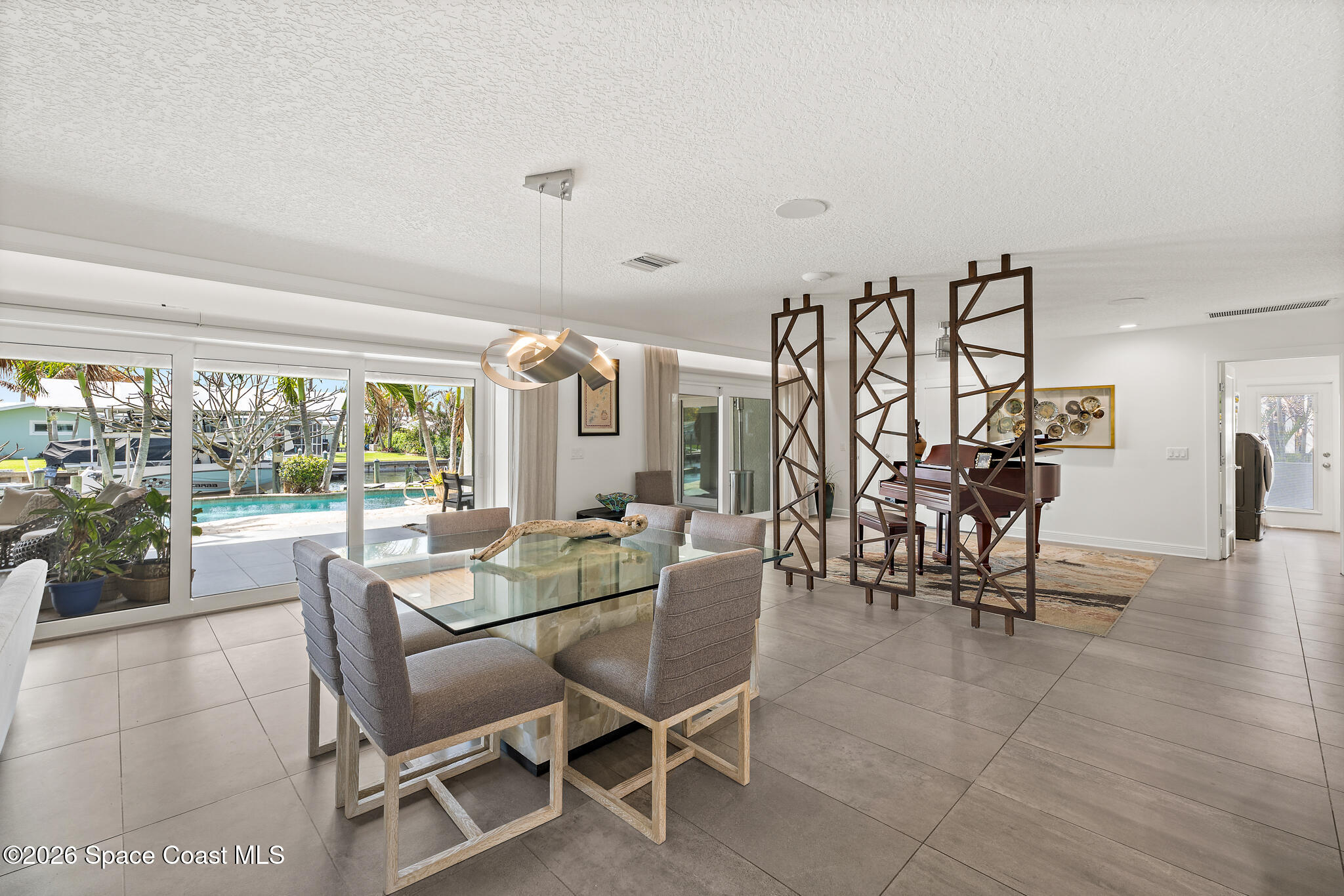 511 Eleuthera Lane
