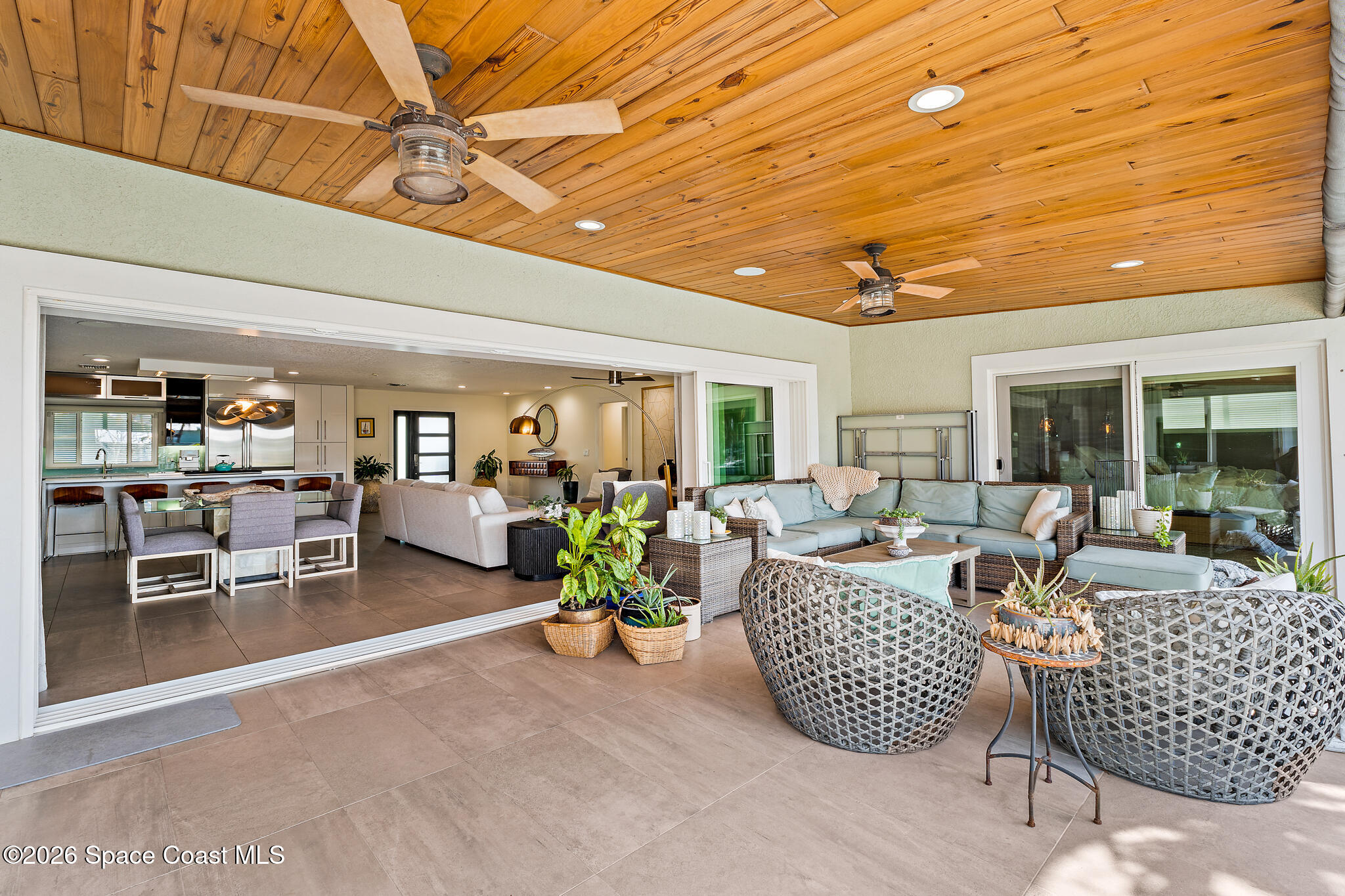 511 Eleuthera Lane