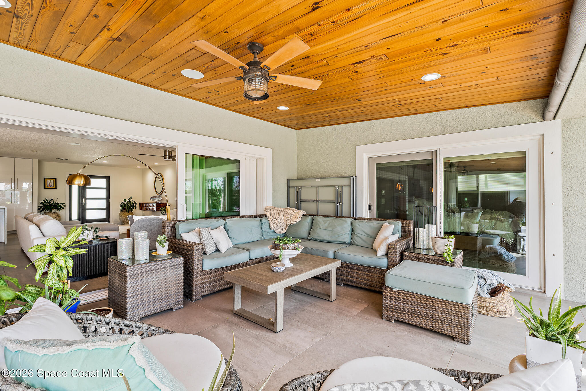 511 Eleuthera Lane