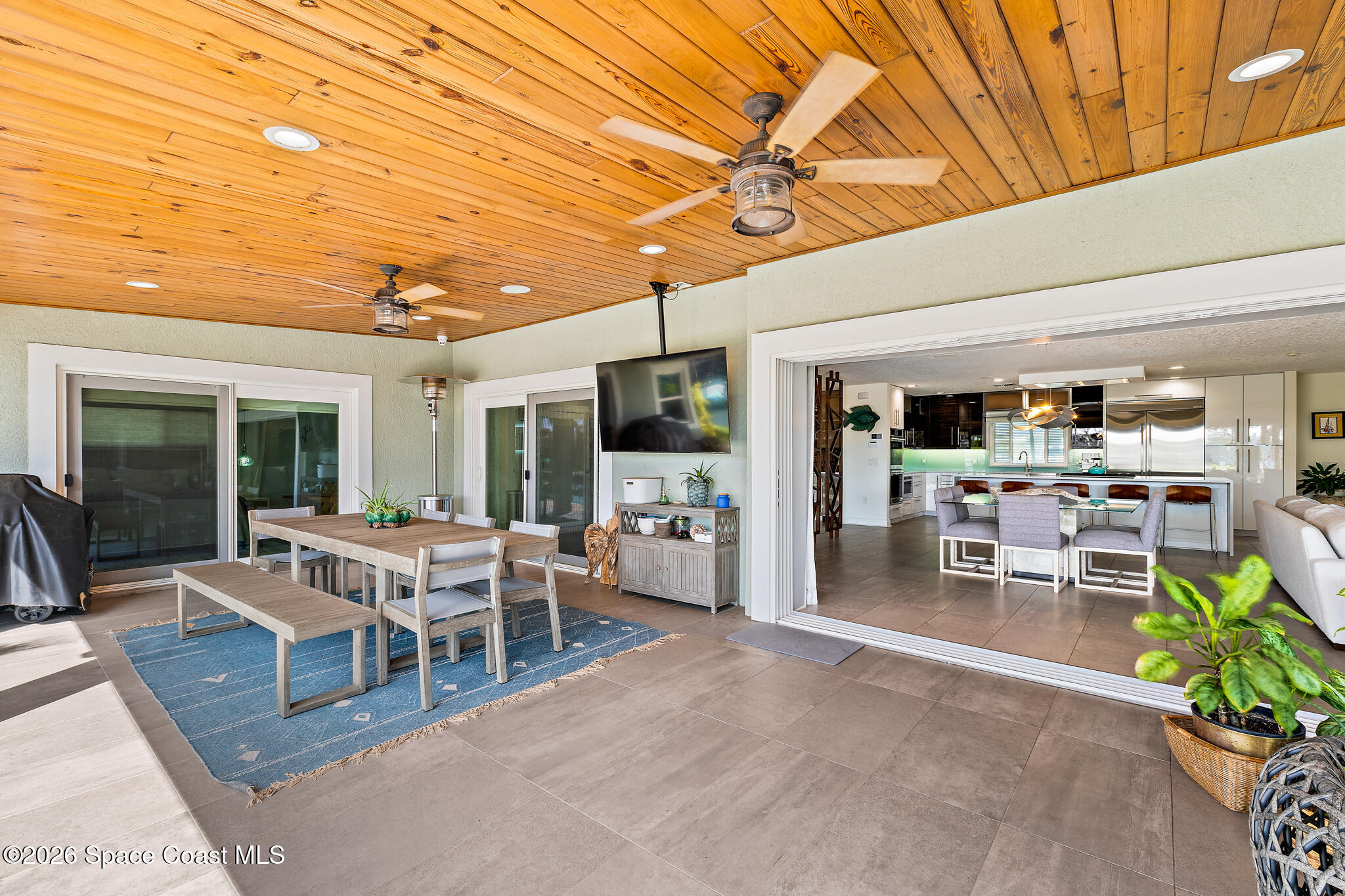 511 Eleuthera Lane