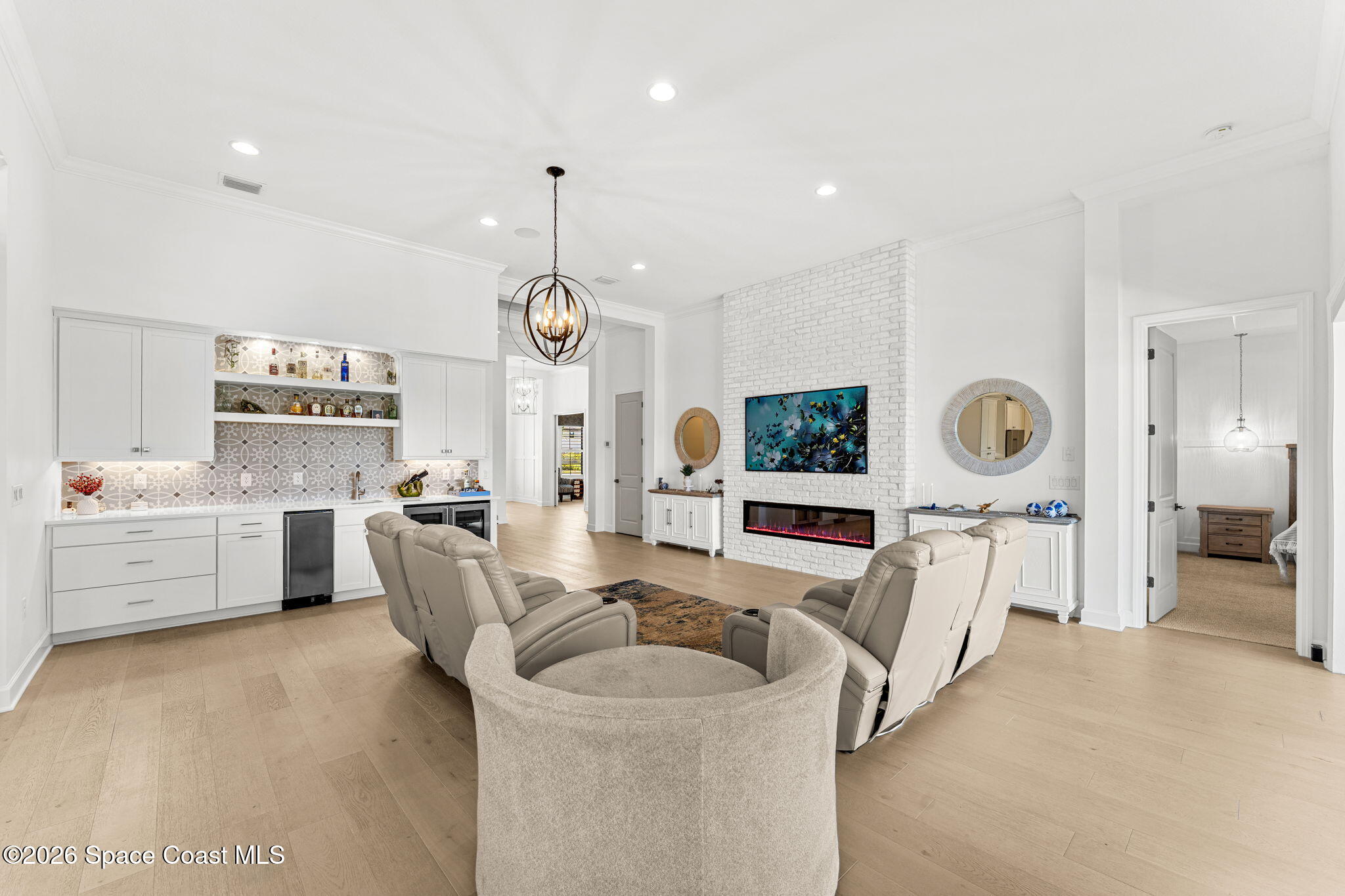 1076341