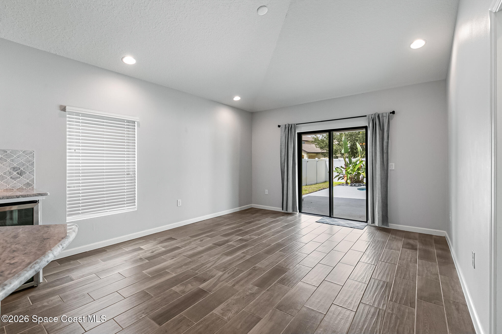 1556 Fuji Drive