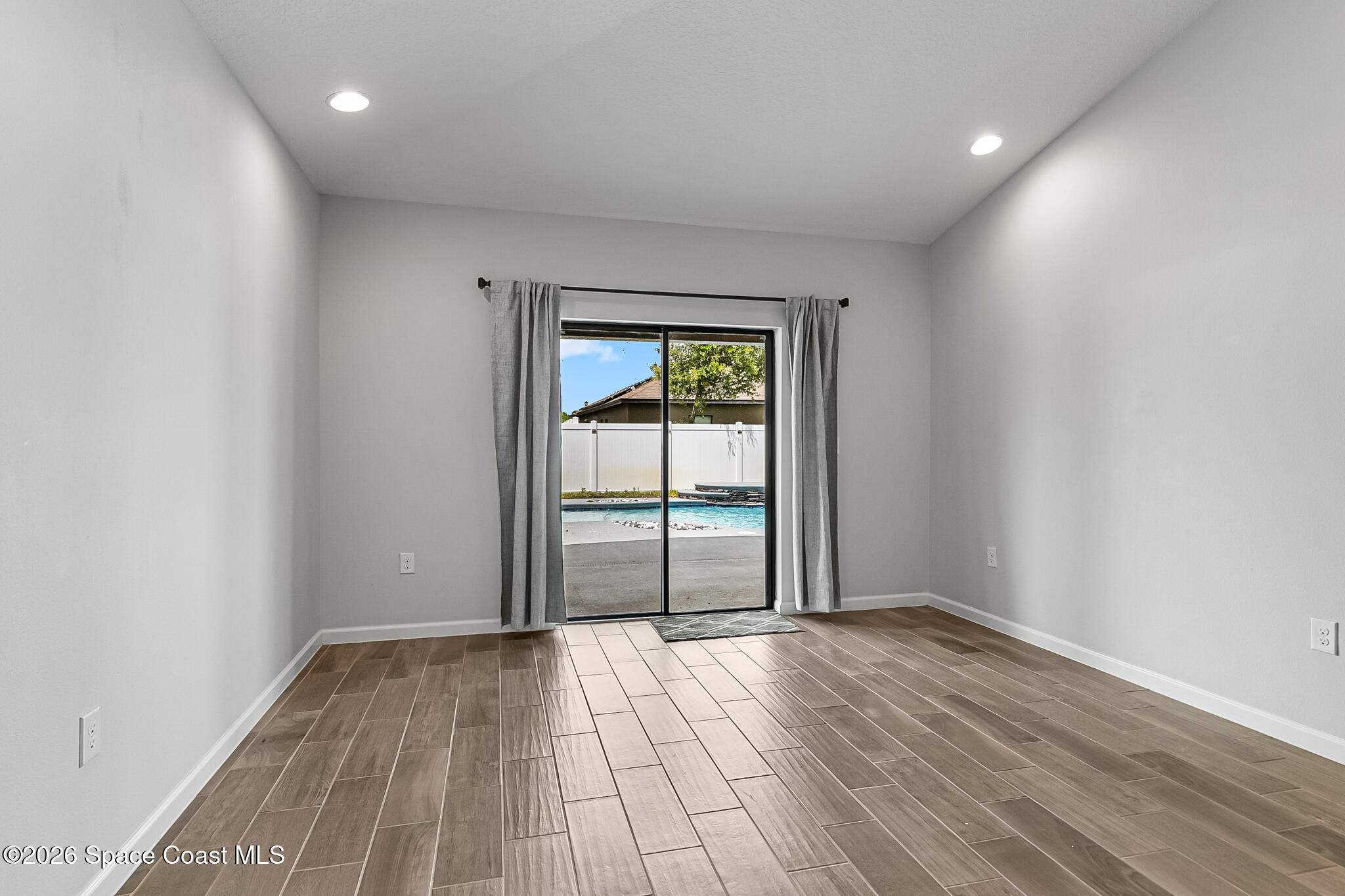 1556 Fuji Drive