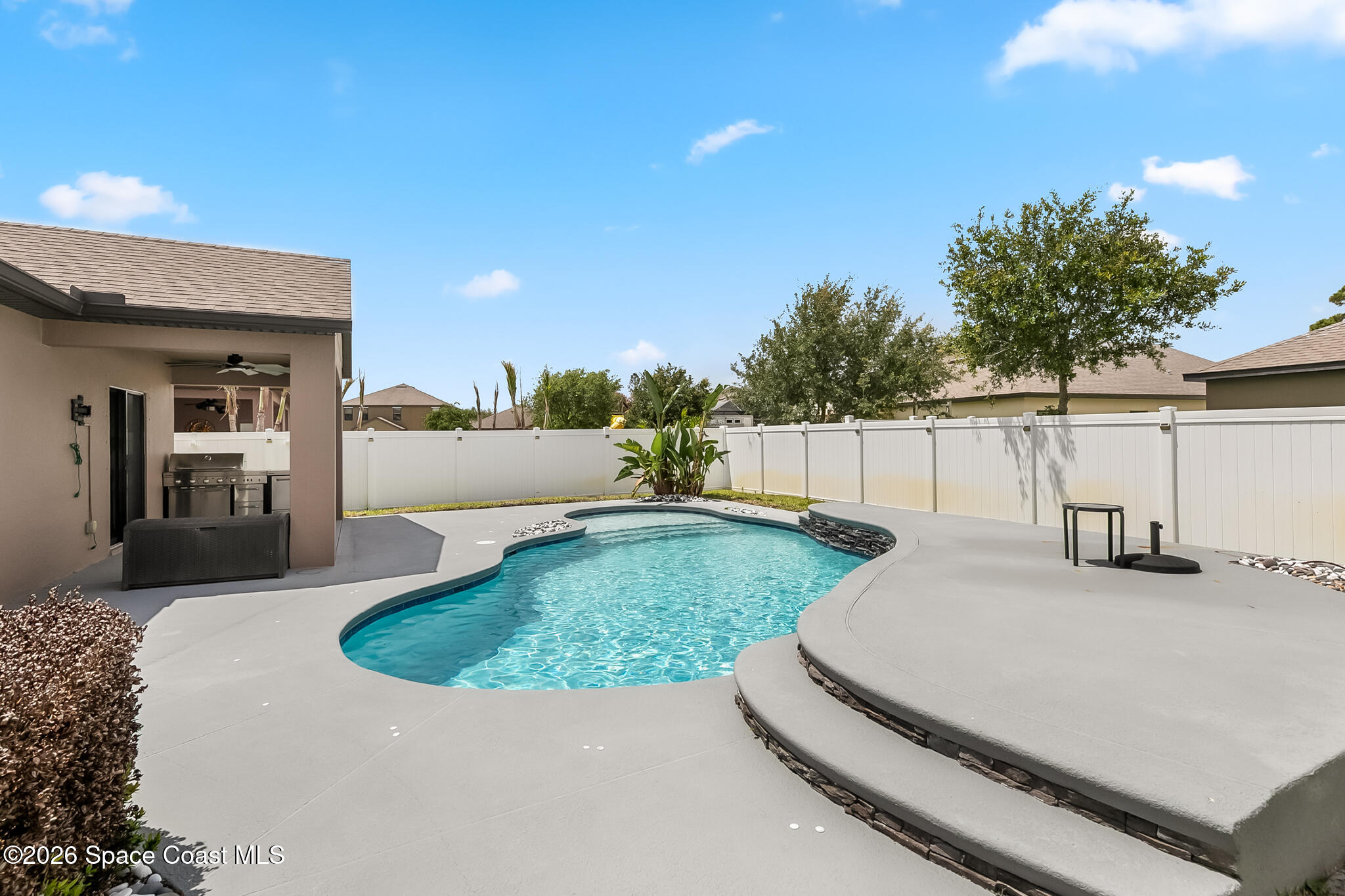 1556 Fuji Drive